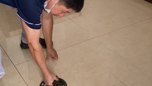 找铺地砖师傅电话